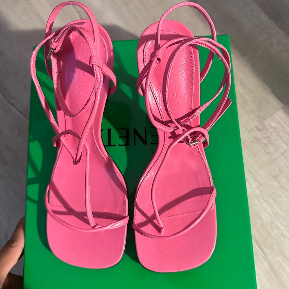 SOLD !!! BOTTEGA VENETA HEELS